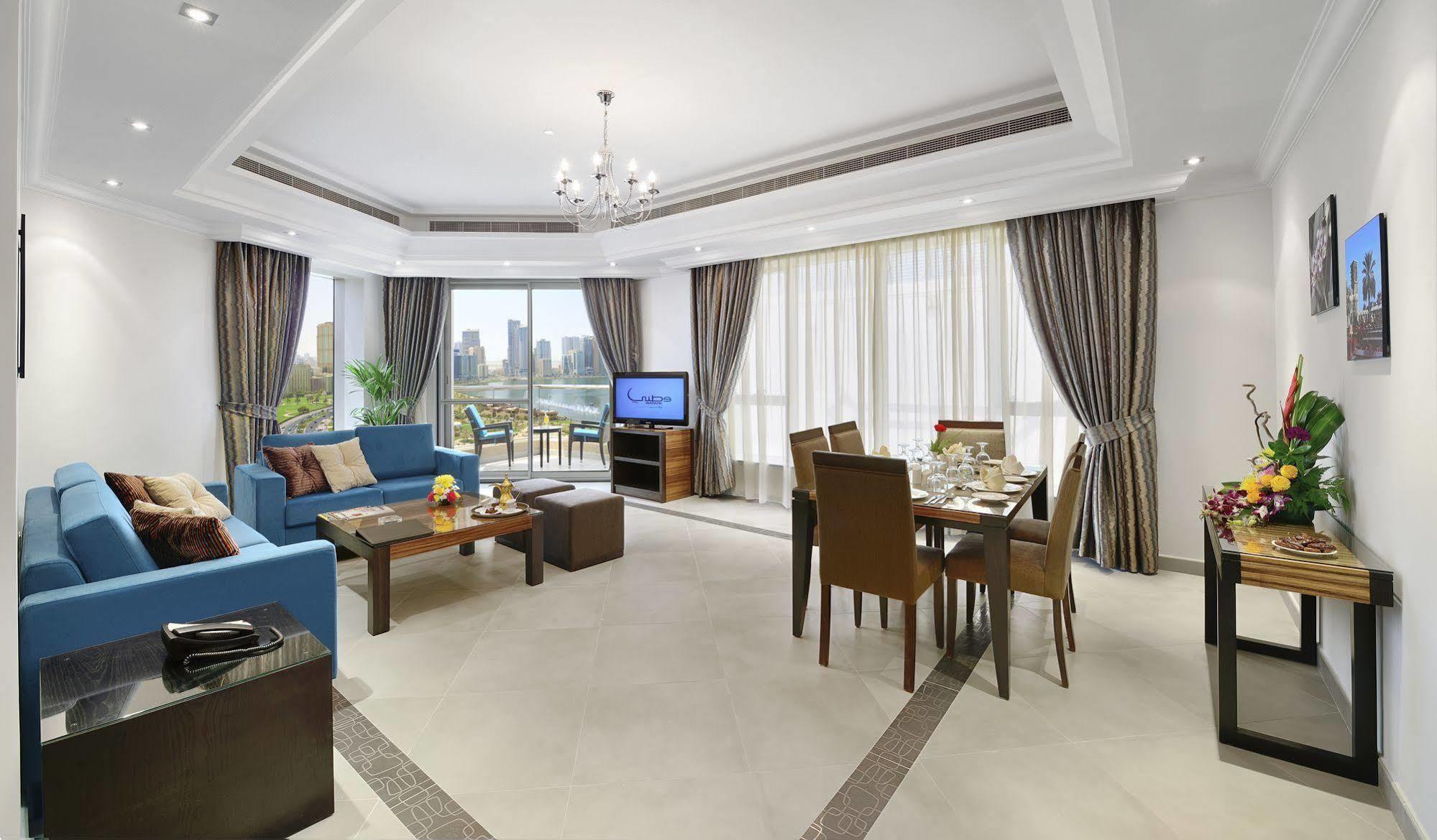 Al Majaz Premiere Hotel Apartments Sharjah Exterior photo